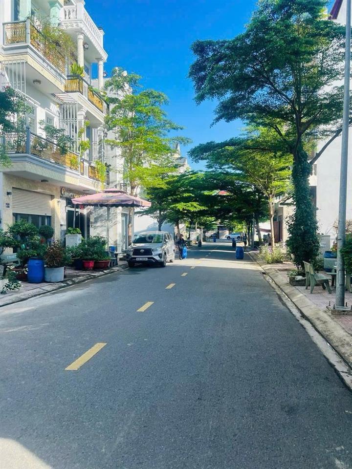 MẶT TIỀN KINH DOANH