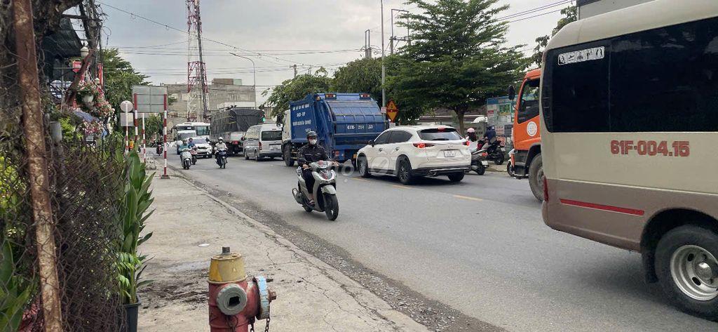 Cho thuê mặt bằng Nguyễn Du, 6 x 45m, giá 10tr/ tháng