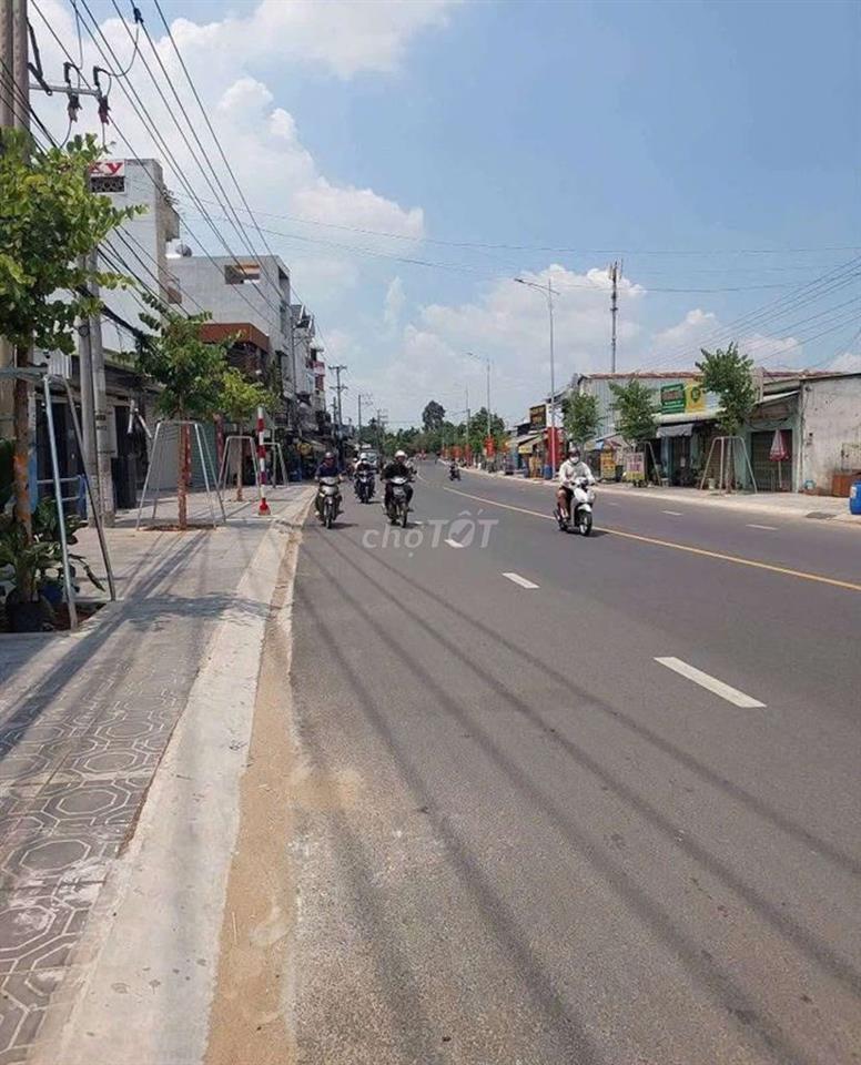 Xưởng Dĩ An 400m² đường cont điện 3fa sản xuất