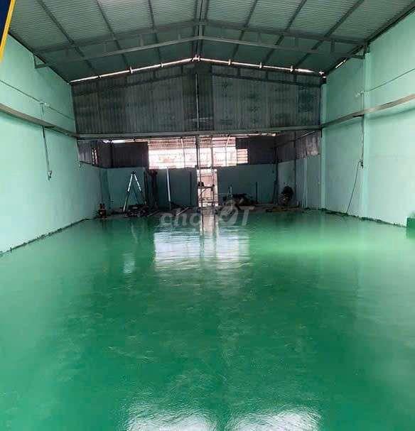Xưởng Dĩ An 300m² đường cont 24/24 nền epoxy có 3fa sản xuất
