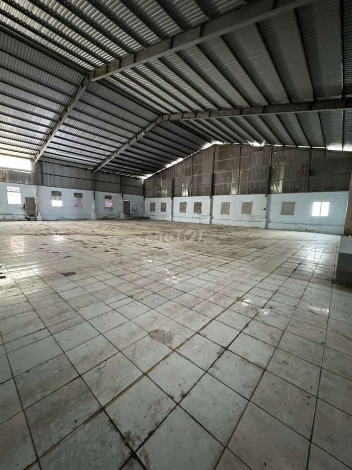 Xưởng Thuận An 700m²/35tr đường cont điện hạ bình làm kho sx nhẹ