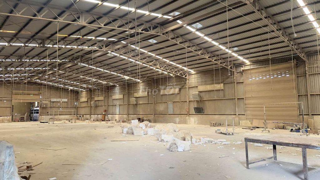 Xưởng giá rẽ Thuận An 6500m²/200tr đường cont điện hạ bình sx đa nghề