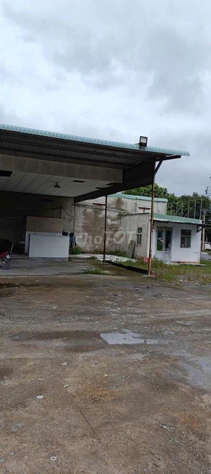 Cho thuê bãi xe Thủ Dầu Một giá rẽ 4000m² có 500m² xưởng sẵn 3fa sx