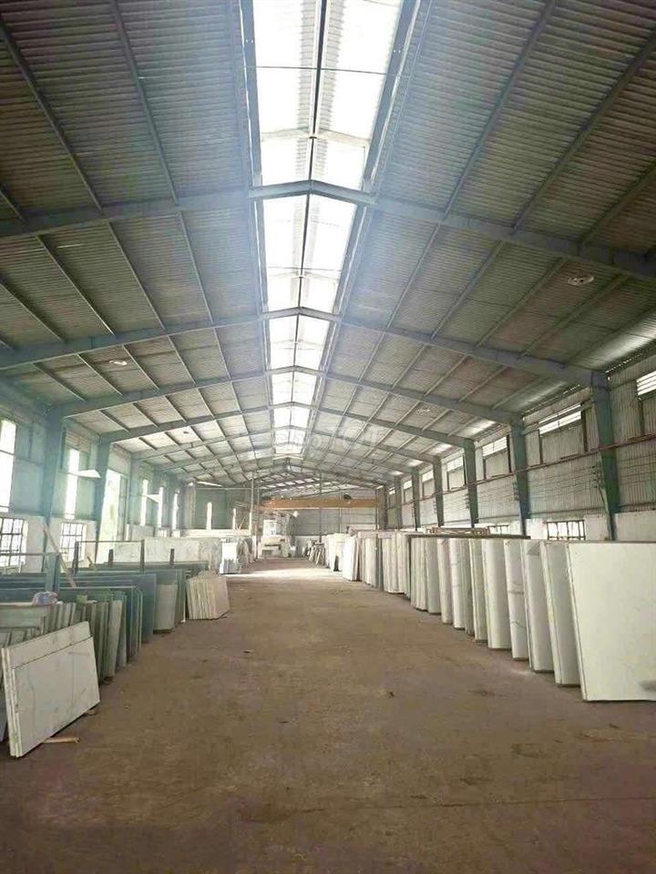 Xưởng Dĩ An 3300m²  đường cont điện hạ trạm sẵn 2 cẩu trục 5 tấn 