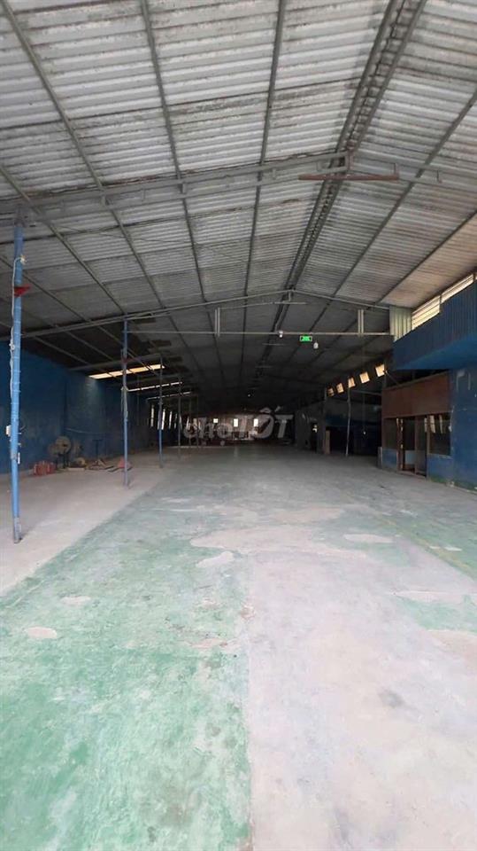 Xưởng Siêu rẽ Thuận An 2300m² điện hạ bình 160kva sẵn văn phòng nhà ở