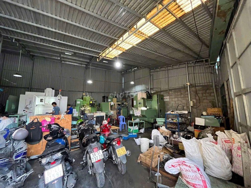 Xưởng QL1K Dĩ An 200m/11tr sẵn 3fa đường cont làm kho sản xuất