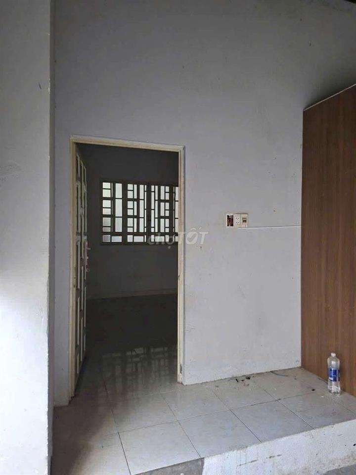 Xưởng Dĩ An gần QL1K 600m²/29tr đường cont sẵn văn phòng 3fa sản xuất