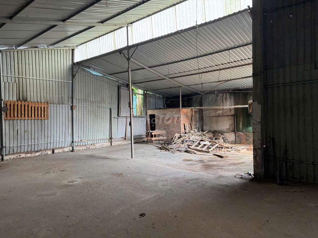 MB Kho 400m/10tr Dĩ An gần QL 1A