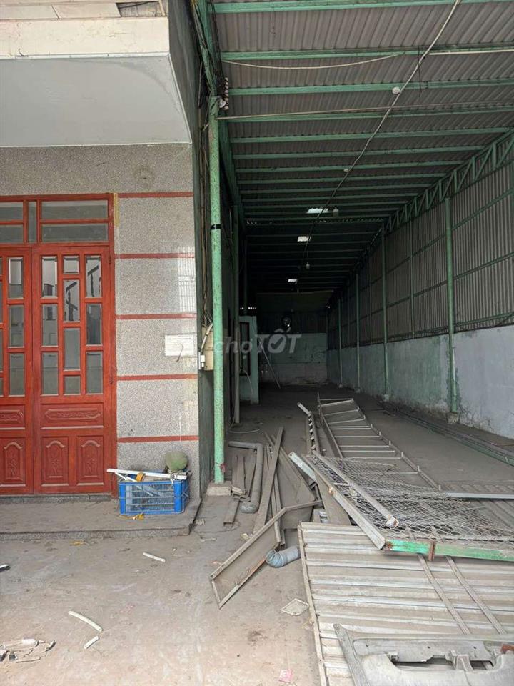 Nhà Kho AP 280m Đường Xe Lớn