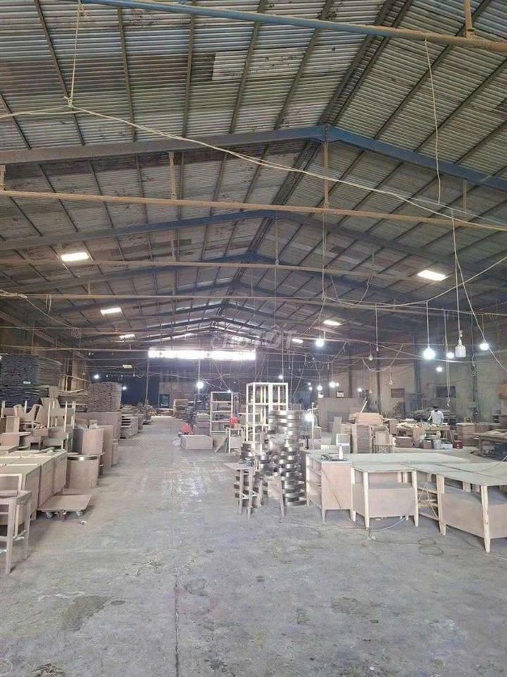 Xưởng Dĩ An 1800m/90tr Đường Cont 