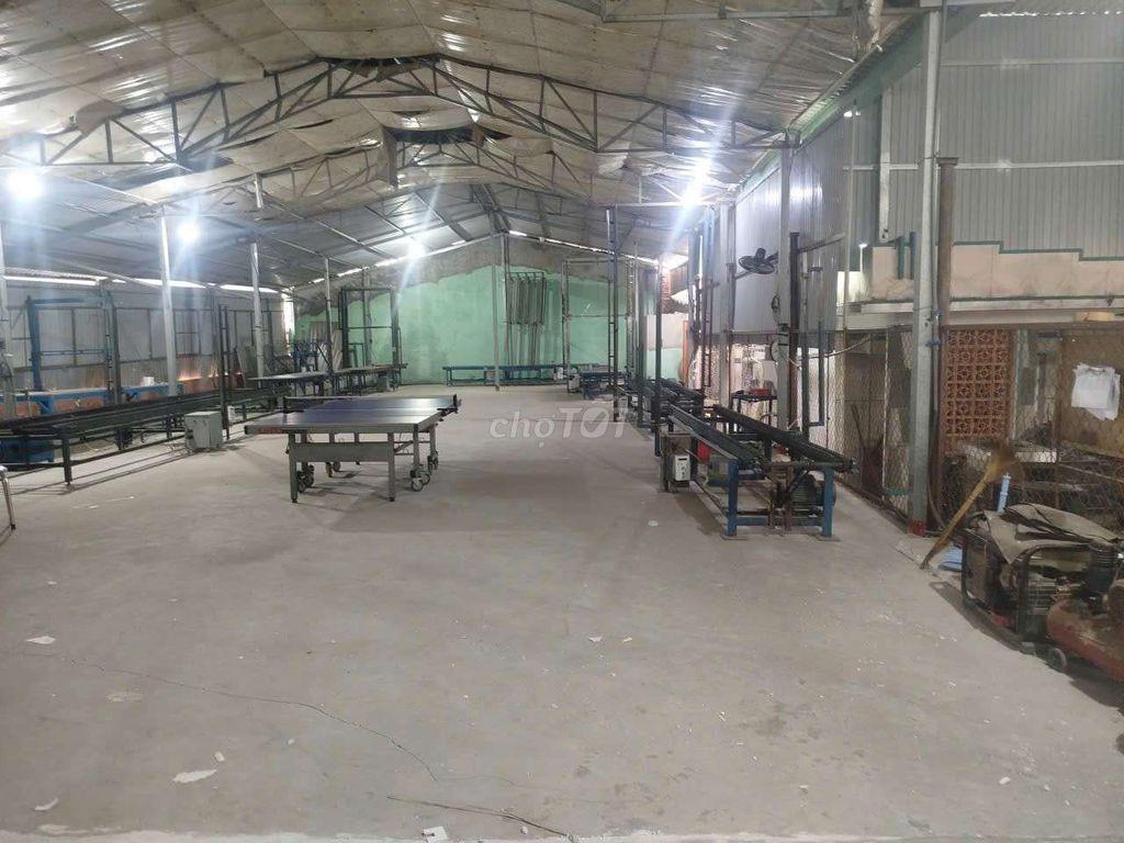 Xưởng Dĩ An 400m/20tr có văn phòng 