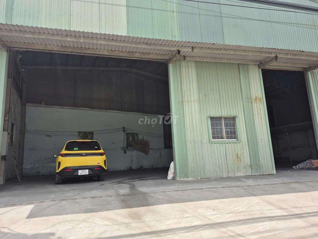 Kho xưởng mặt tiền Đại Lộ Bình Dương