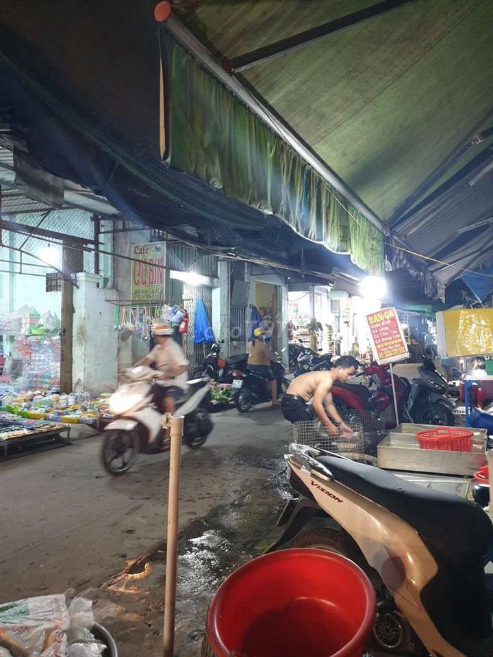 Mặt bằng kinh doanh mua bán kết hợp vừa ở vừa kinh doanh buôn bán 