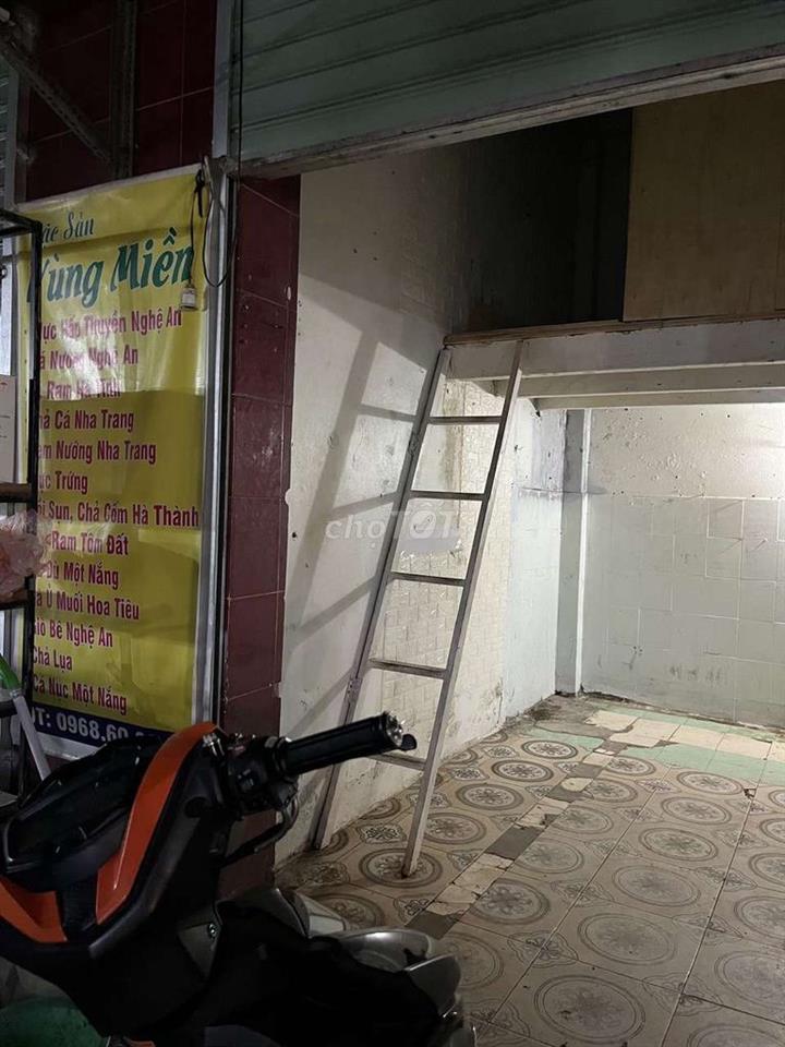 Mặt bằng kinh doanh mua bán kết hợp vừa ở vừa kinh doanh buôn bán 