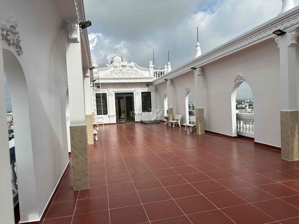 cho thuê nhà khách sạn spa.. 1500m2 8 tầng