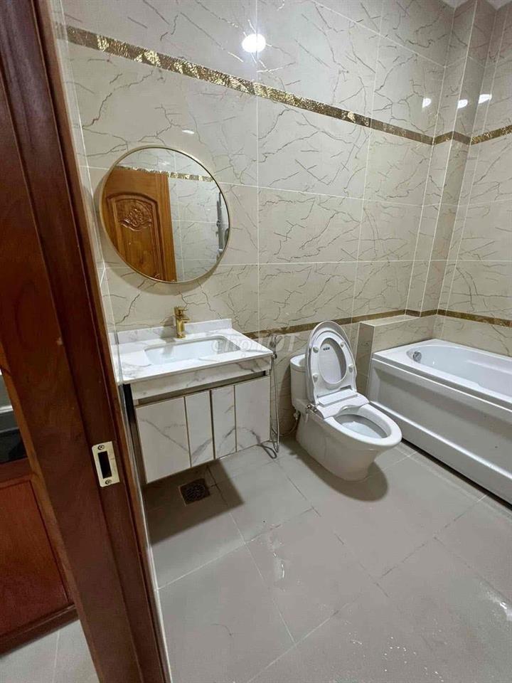 cho thuê nhà khách sạn spa.. 1500m2 8 tầng