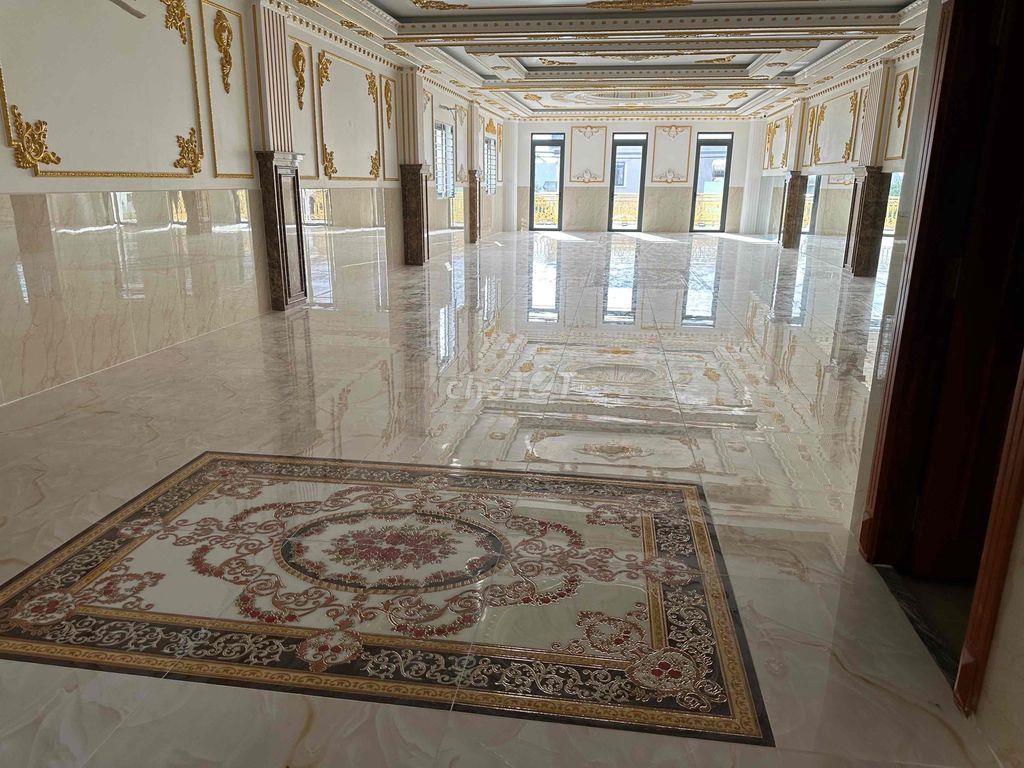 cho thuê nhà khách sạn spa.. 1500m2 8 tầng