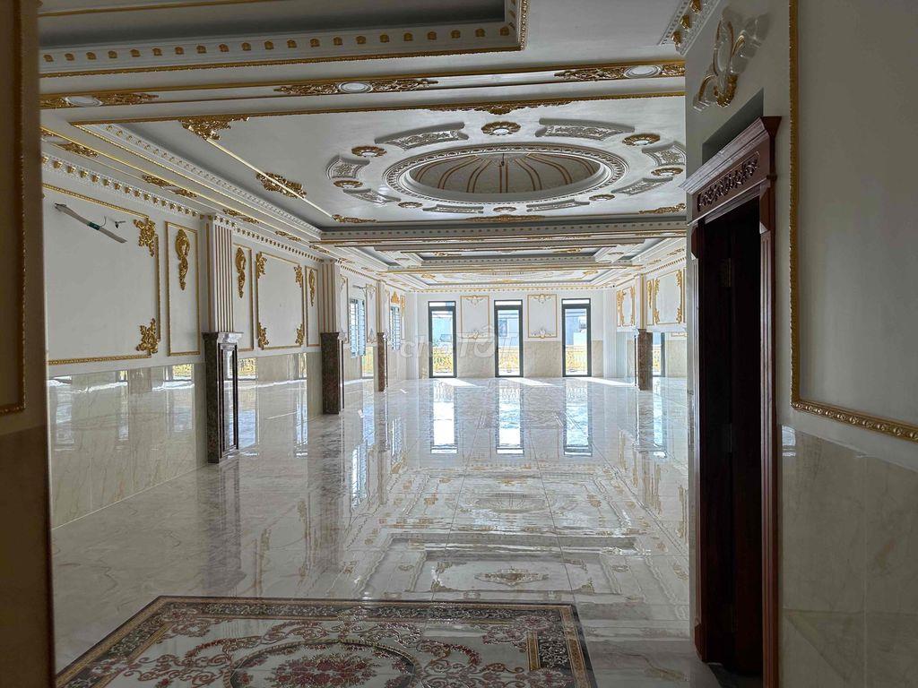 cho thuê mặt bằng toà 8 lầu,1600m2