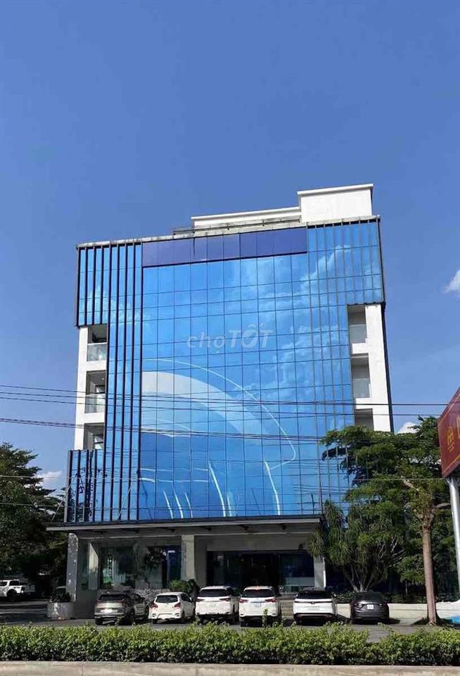 CHO THUÊ TOÀ NHÀ BILDING MẶT TIỀN QL13 - ĐẠI HỌC BÌNH DƯƠNG