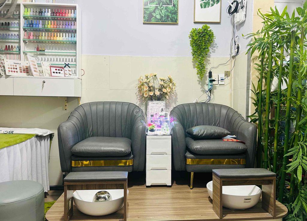Cần sang nhượng  tiệm gọi đầu vs Nail .30 triệu