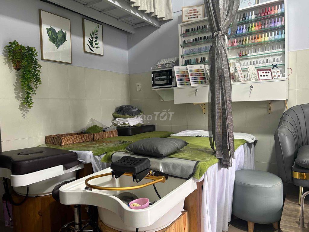 Cần sang nhượng  tiệm gọi đầu vs Nail .30 triệu