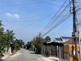 Chính chủ bán gấp 426m2 thổ cư giá 680tr khu dân cư đông sát chợ , sổ