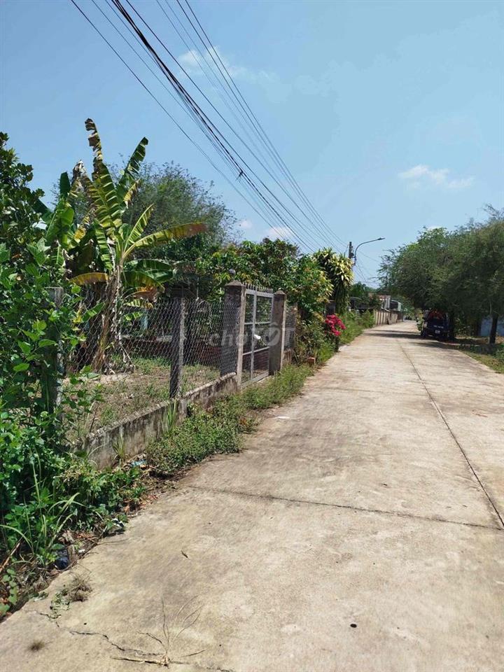 Bán gấp lô đất vườn 1073m2 giá 380tr ngay ubnd An Linh
