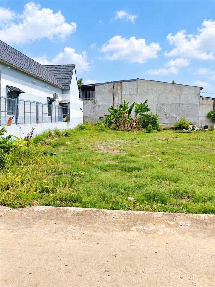 Sang gấp 275m2/680tr sát đường lớn gần kcn tiện kinh doanh xây trọ