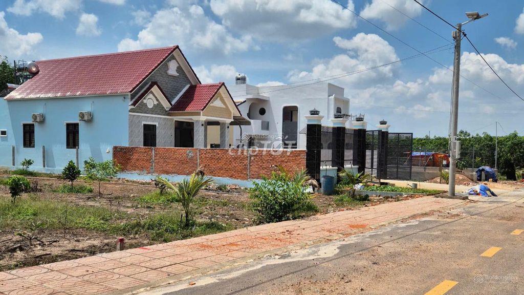 Đất ngay chợ An Thái 250m2 TC 100m2 635tr sổ sẵn công chứng ngay