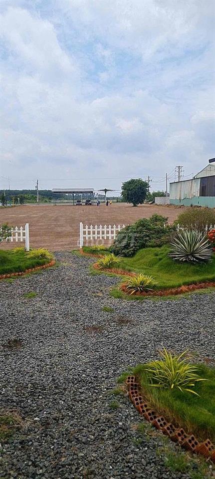 ĐẤT MẶT TIỀN ĐƯỜNG KINH DOANH