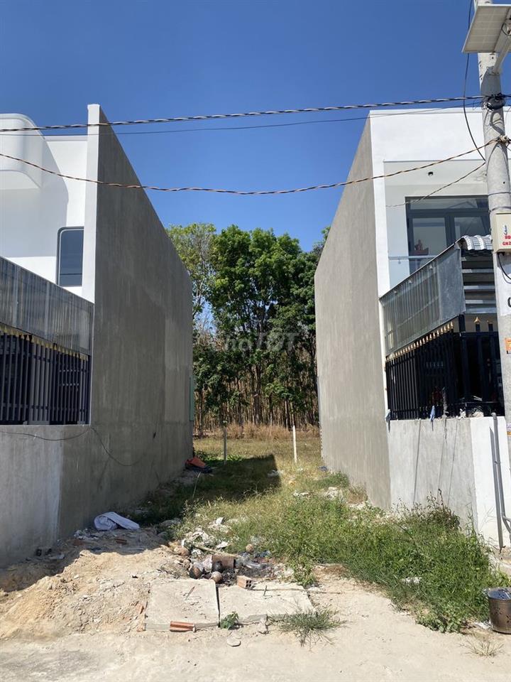 Chính chủ bán lô đất 5x17 tại Chánh Phú Hoà , Bình Dương