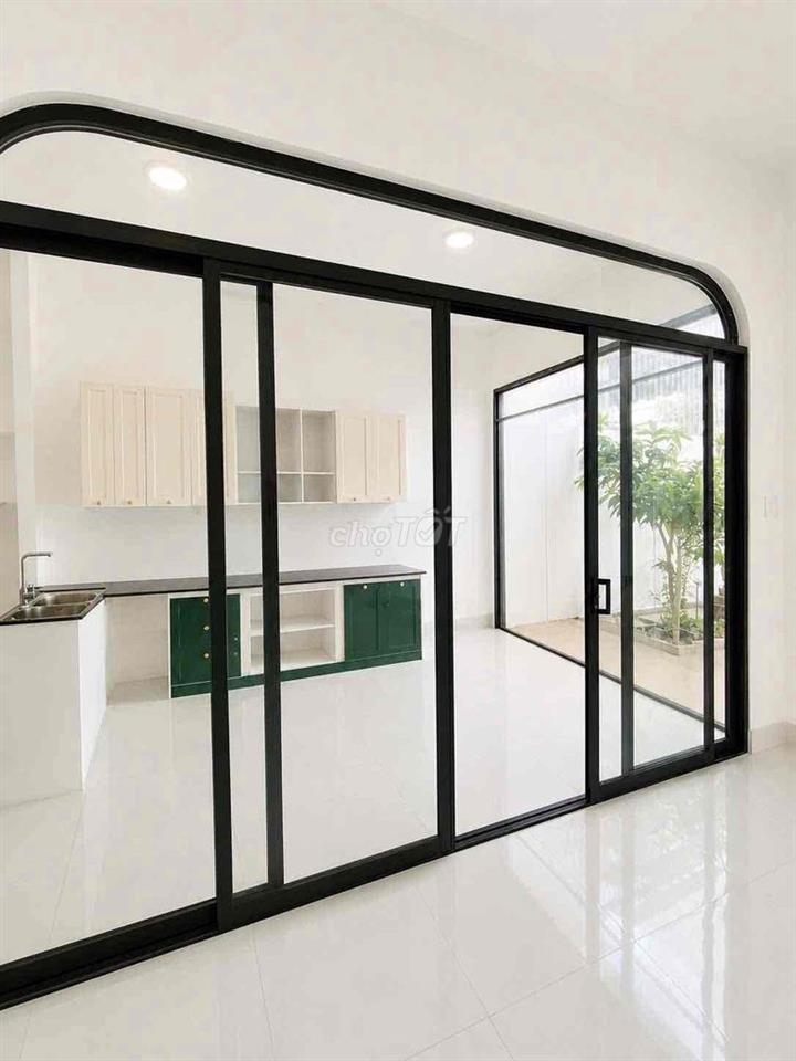 bán gấp nhà hẻm Lê Hồng Phong