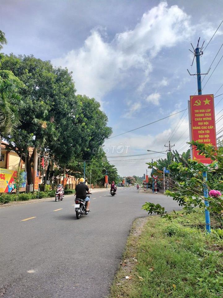 Bán nhanh lô đất 866m2, 50 TC ngay mặt tiền đường xã- 890tr SHR
