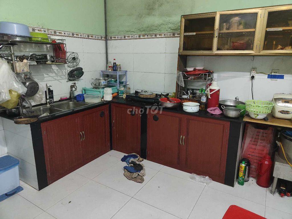 Chính chủ bán diện tích 233m2, 100m2 thổ cư 2tỷ4 thương lượng