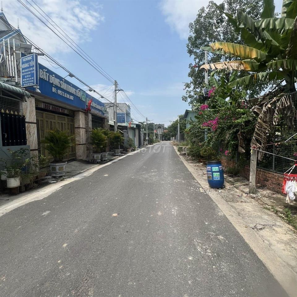 Bán đất Gần chợ Hoàng Gia, Tân Định ( Hoà Lợi- Tphcm)
