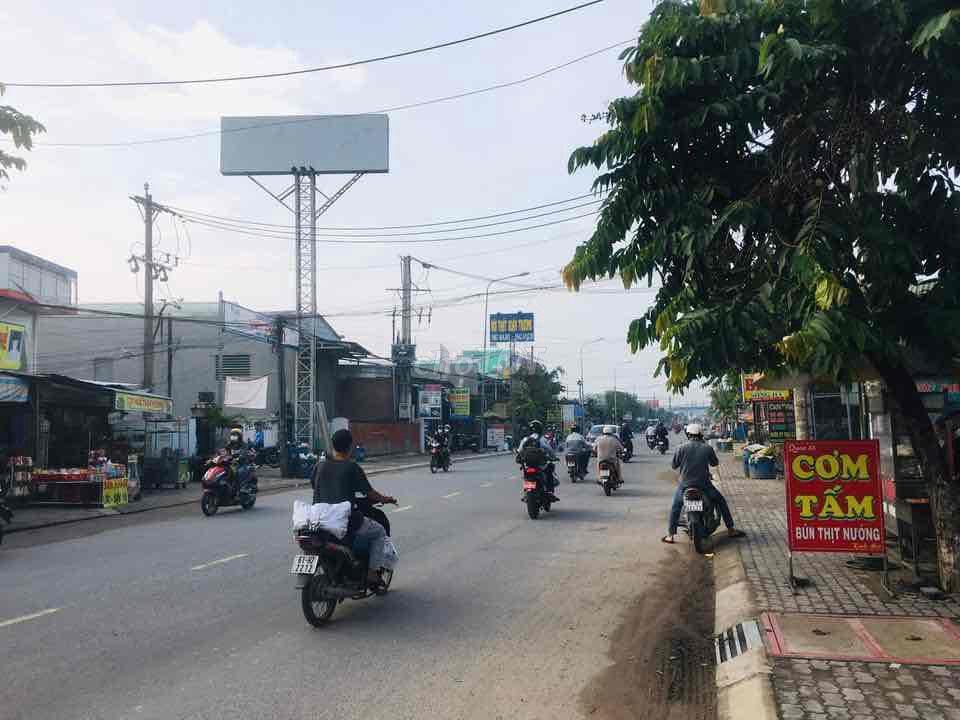 Mặt tiền Lê Thị Trung