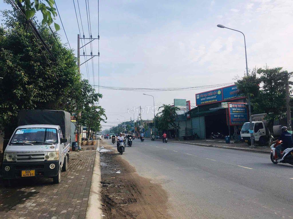 Mặt tiền Lê Thị Trung