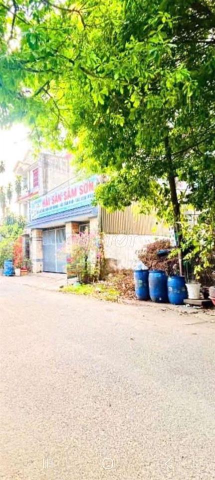 đất mặt tiền