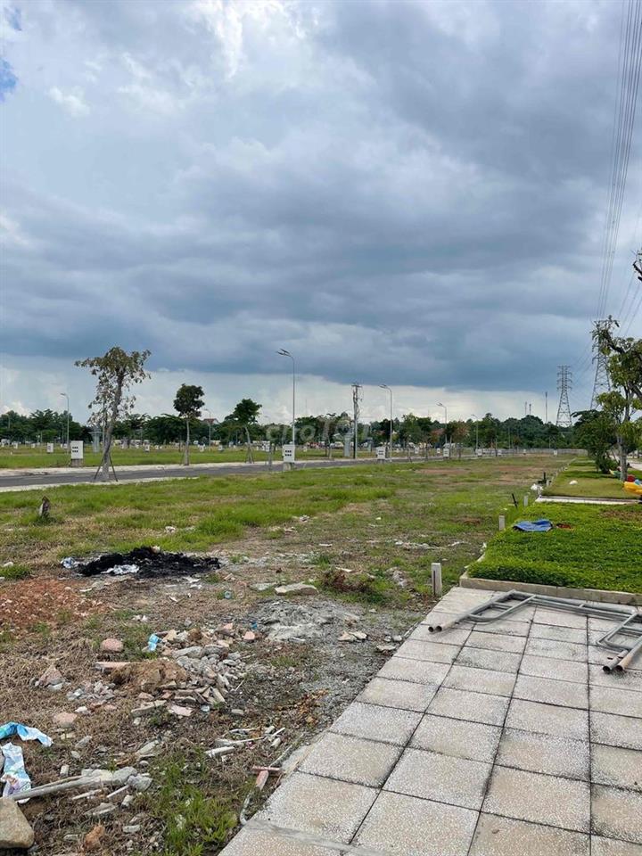 Cần bán nhanh lô đất full thổ cư HCM