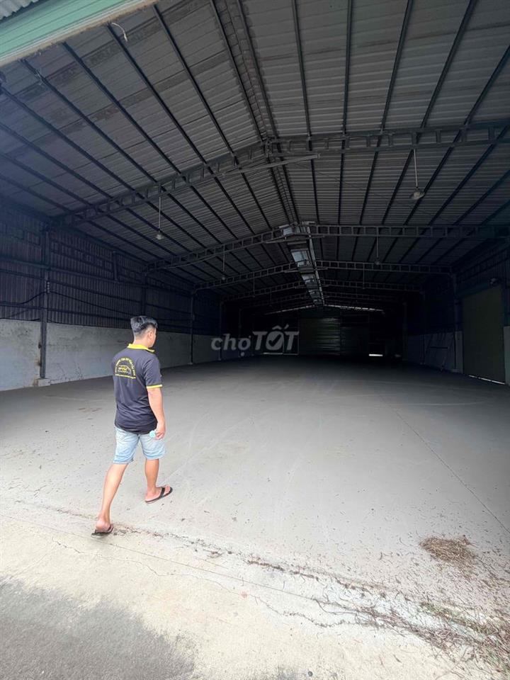 Xưởng ngay mặt tiền DT748 vị trí đang mở rộng khu sản xuất đa dạng