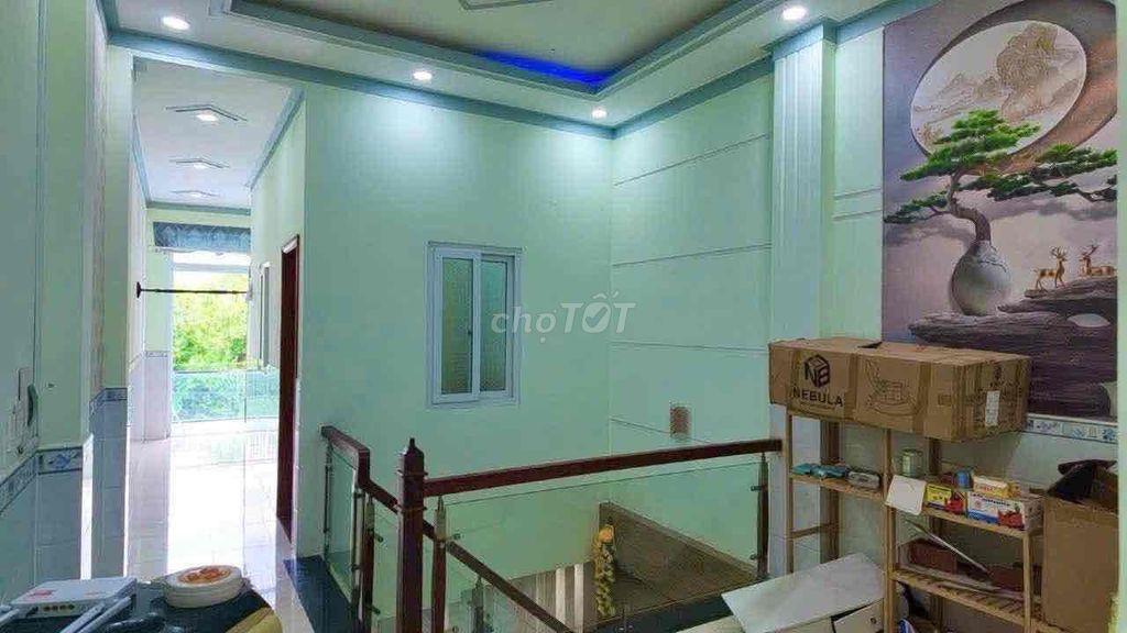 cho thuê nhà nguyên căn đông Hoà 1 lầu 1 trệt 70m2