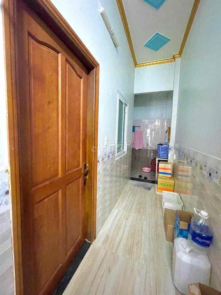 cho thuê nhà 114m2, 1 lầu 1 trệt 2 PN, full nội thất. 7tr Dĩ An