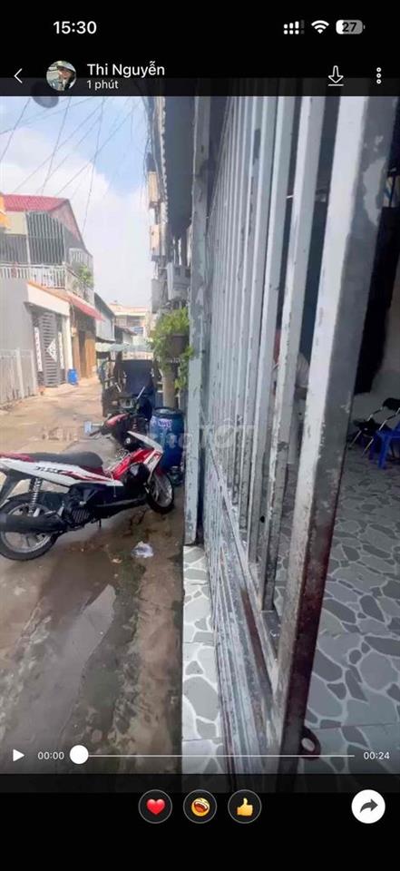 Nhà 100m2, phòng khách rộng, đường oto, chợ