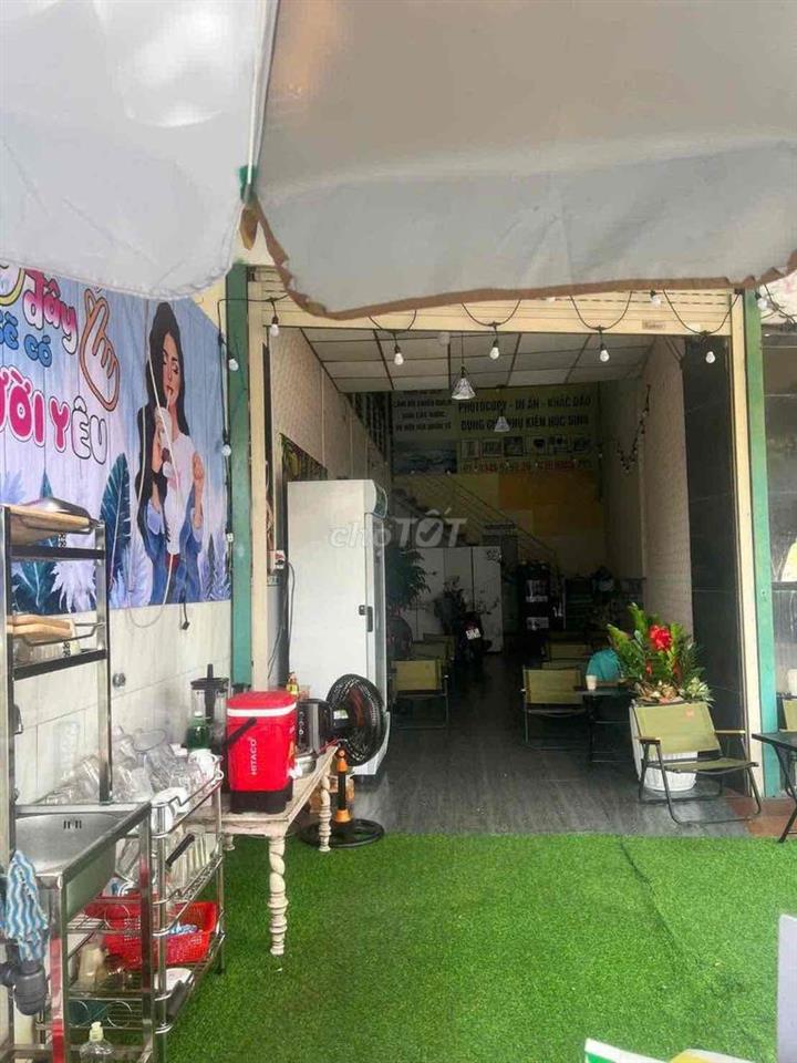 Cho thuê 200m2 nhà mặt tiền Nguyễn Hữu Cảnh