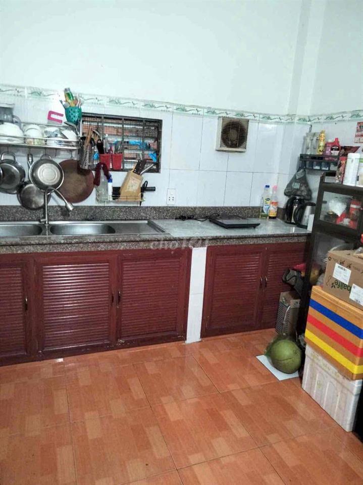 Cho thuê nhà 1 lầu 1 trệt 60m2, 2PN, 2wc đông hoà. 5tr