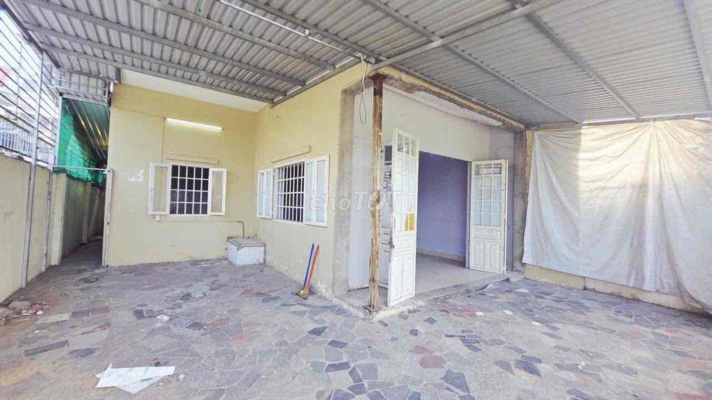 Cho thuê nhà nguyên căn giá rẻ 200m2, đông hoà