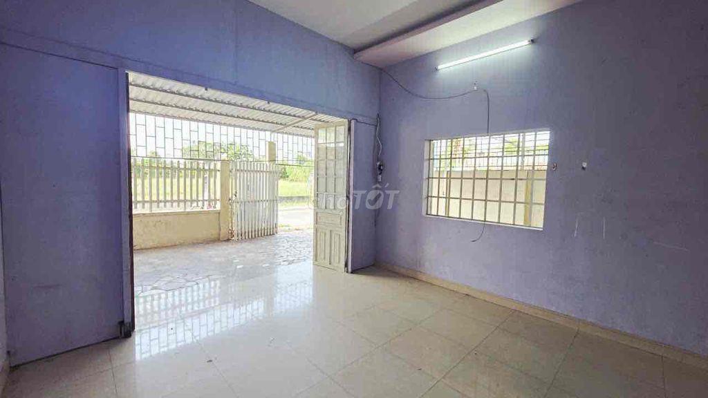 Cho thuê nhà nguyên căn giá rẻ 200m2, đông hoà