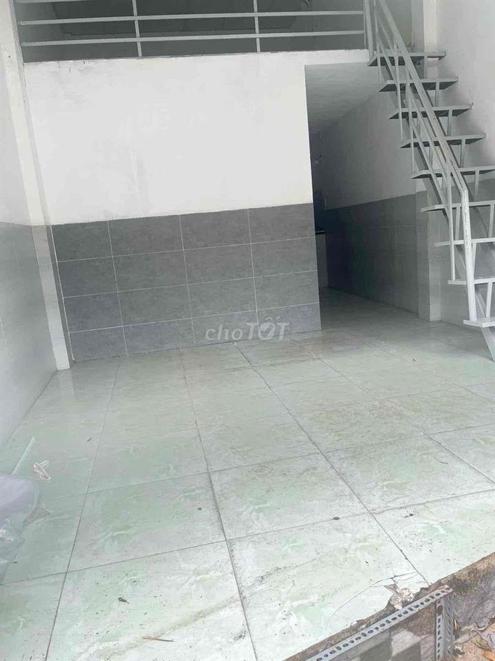 Cho thuê kiot 1 phòng ngủ có gác mặt tiền đường gần Go Dĩ An