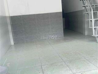 Cho thuê kiot 1 phòng ngủ có gác mặt tiền đường gần Go Dĩ An
