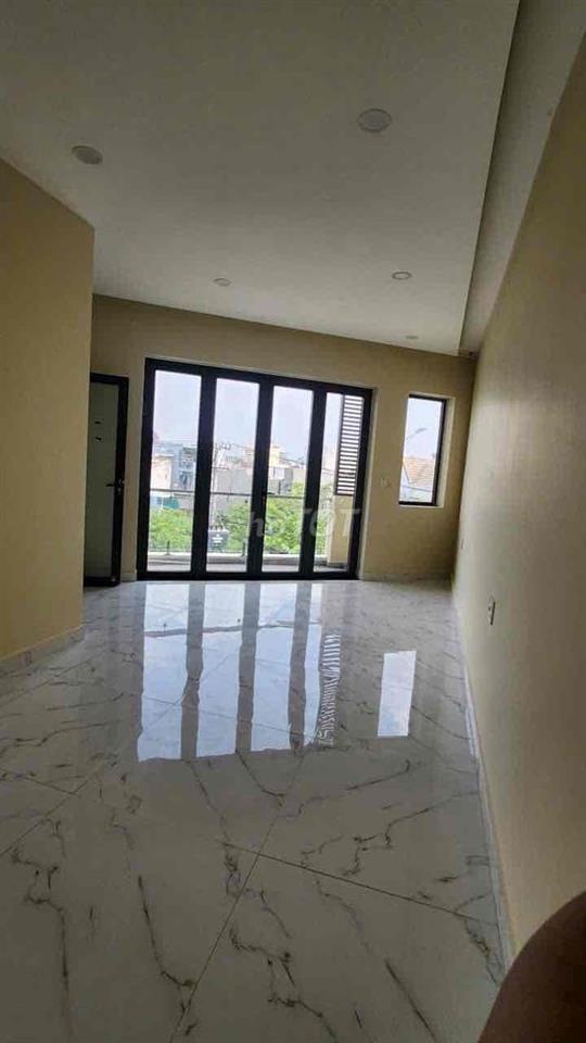 Cho thuê nhà 3 lầu Mặt tiền kinh doanh Hai Bà Trưng gần Go Dĩ An